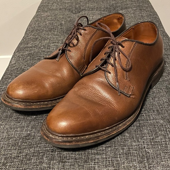 Allen Edmonds Leeds Plain Toe Blucher Dress Shoe - Picture 2 of 9